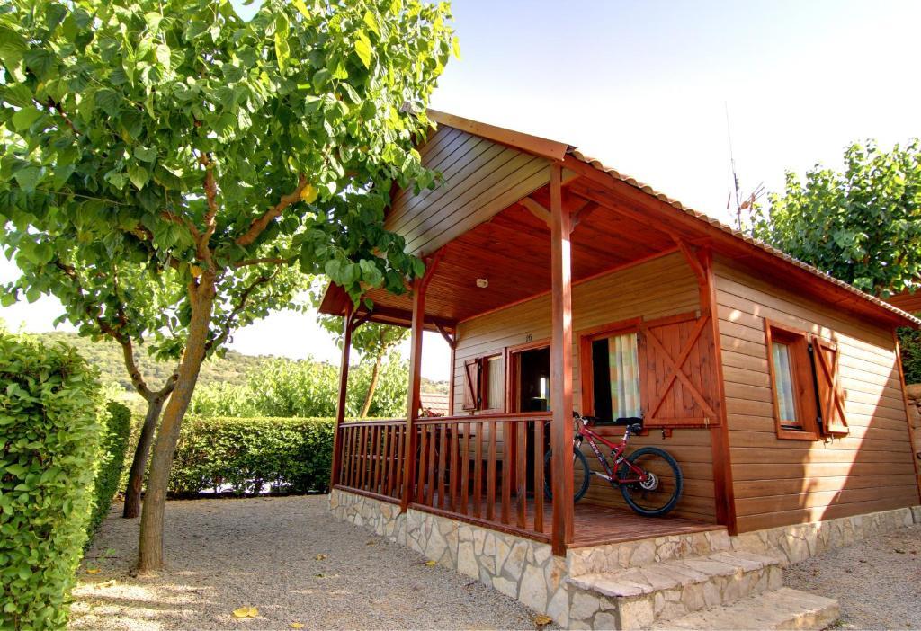 Camping Bungalow Serra De Prades Resort Vilanova de Prades Экстерьер фото