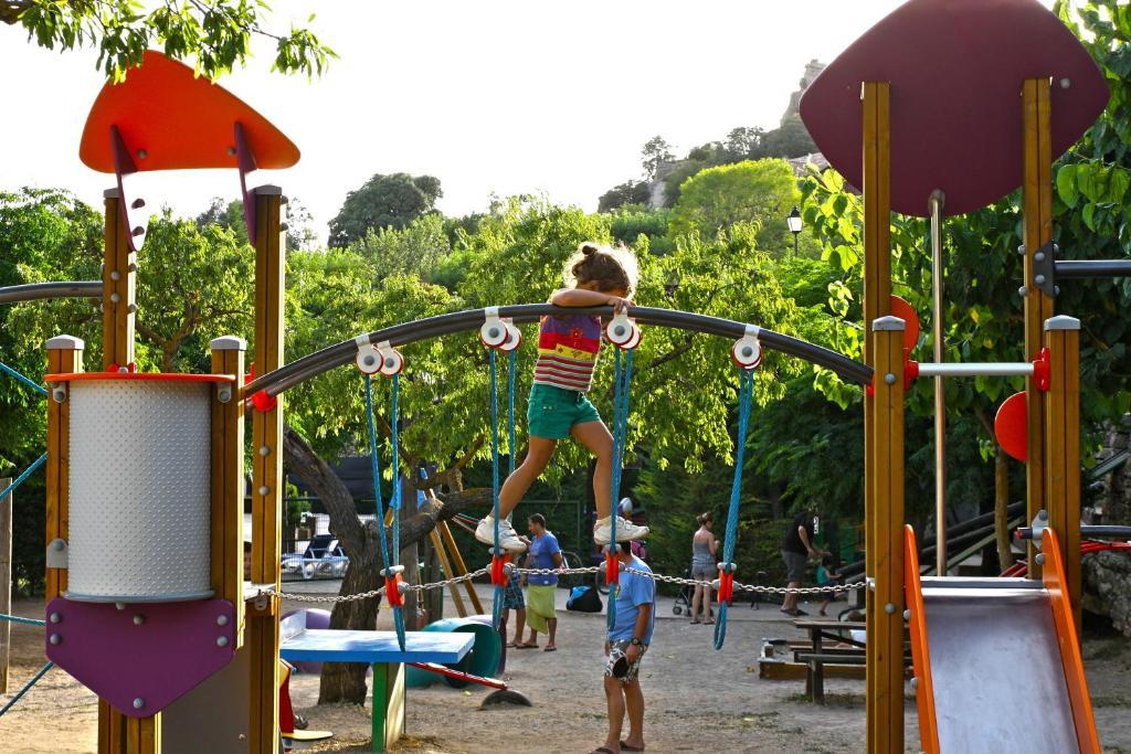 Camping Bungalow Serra De Prades Resort Vilanova de Prades Экстерьер фото